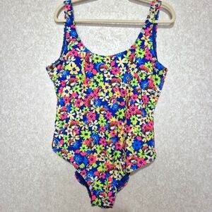 BUC''EES  Floral Women's One Piece Swimsuit..SIZE:XL